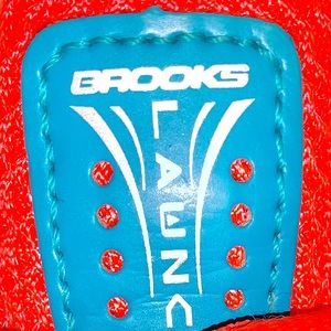 Women’s brooks launch tennis shoes size 9.5